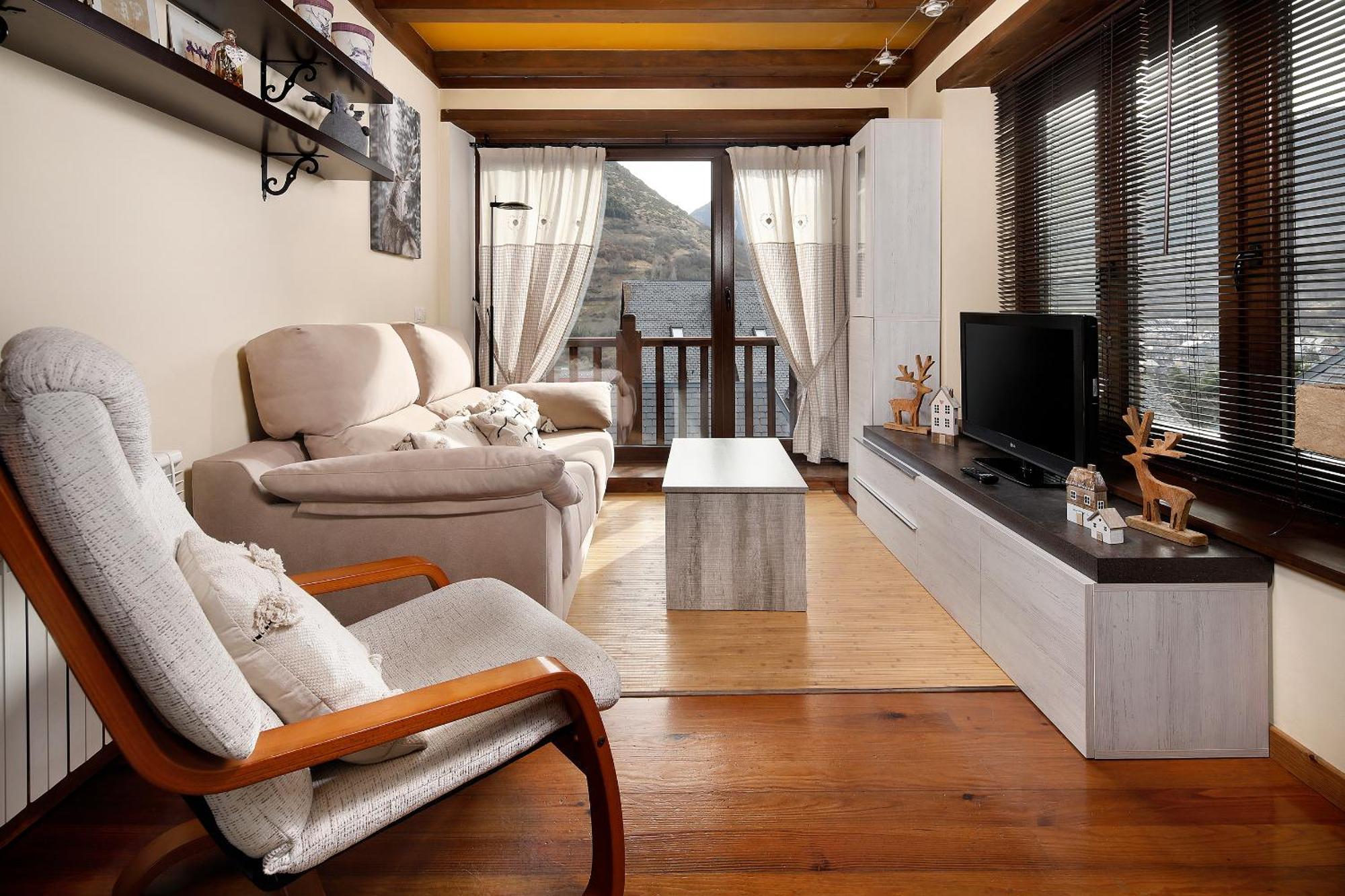 Apartamento La Santeta De Aran เบียญา ภายนอก รูปภาพ